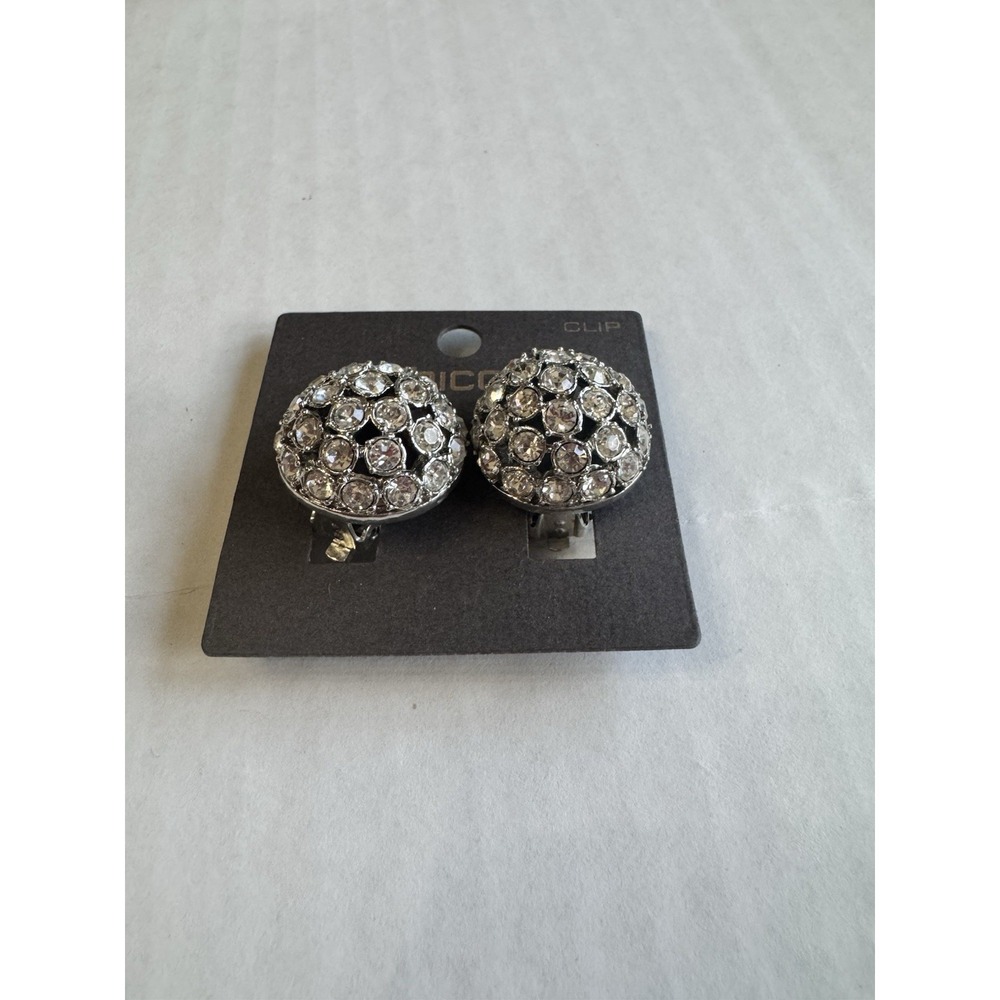 Chico's Silver Tone Round Crystal Cluster Clip-On Stud Earrings New - Picture 2 of 3